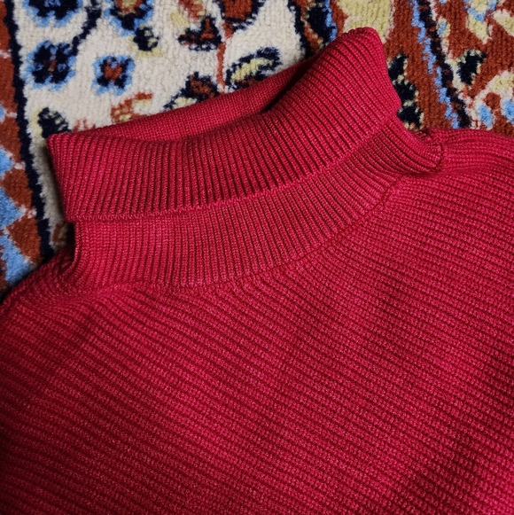 Halara High Neck Long Sleeve Asymmetric Hem Work Sweater - Picture 9 of 12